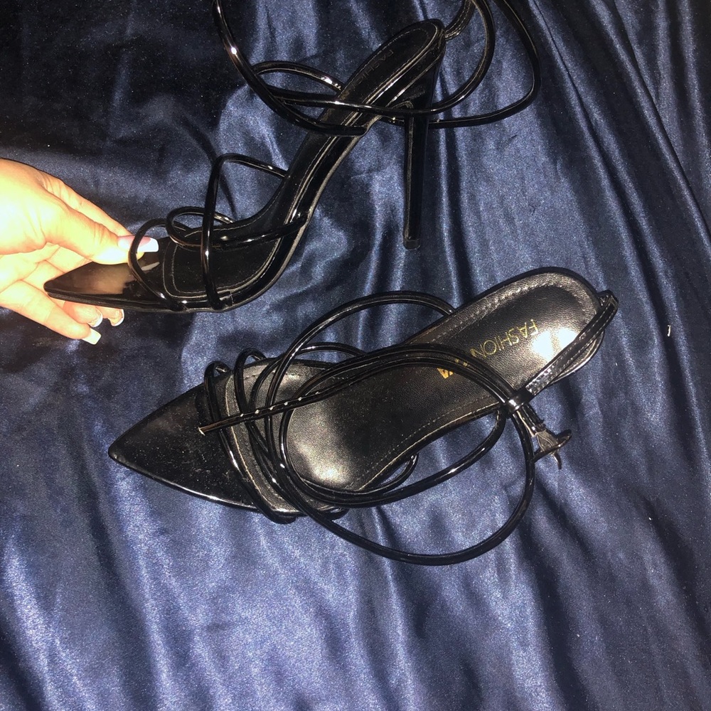 Fashion nova pointed toe heels